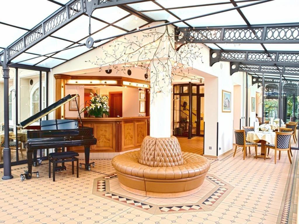 Allee Hotel Neustadt an der Aisch Extérieur photo